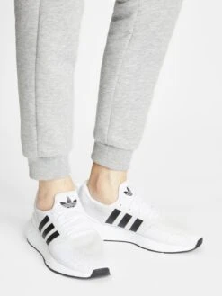 Adidas Originals Running Sneakers Sneakers Laag SWIFT RUN 22 Dames Wit 9 Adidas Originals Running Sneakers Sneakers Laag SWIFT RUN 22 Dames Wit -Sportschoenen Voor Dames 553760830b2cccce7b42d7b389270bec